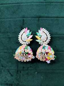 Pendientes de mujer chapados en oro de estilo tradicional, diseño impresionante, piedra de sombra con cuentas, perla, joyería de moda, mayorista de aleación de Zinc - Product Image 2