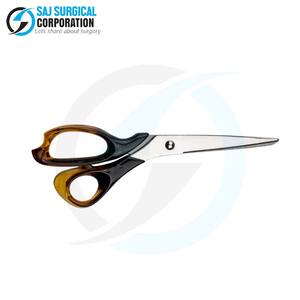 Ciseaux ménagers de qualité professionnelle en acier inoxydable allemand Lames ultra tranchantes pour des tâches de coupe précises - Product Image 2