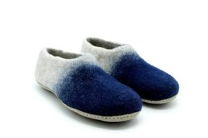 Pantoufles en laine feutrée faites à la main Chaussures d'intérieur bicolores Artisans formés chauds et durables au Népal - Product Image 5