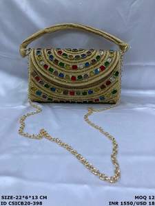 Elegante bolso de mano nupcial, monedero de noche atemporal para bodas y ocasiones especiales - Product Image 5