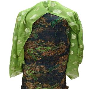 Conjunto de 3 Piezas de Dirac Somalí con Gogra y Garbasar, Mangas Largas con Volantes, Estampado Floral, Spandex, Ropa Tradicional de Lujo Ecológica para Mujer - Product Image 1