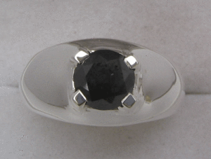 Anillo de Oro Blanco con Diamantes Negros - Product Image 1