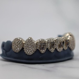 Grillz Hip Hop pour hommes en argent 925 plaqué or, entièrement serti de diamants Moissanite taille VVS, style vintage, bijoux fins pour piercing dentaire supérieur - Product Image 4