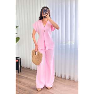 Ensemble deux pièces en lin rose à ceinture, boutonnage simple - Vente en gros - Product Image 4