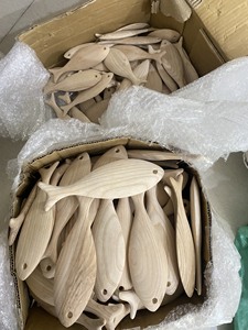 Tenture murale de poisson en bois pour bricolage, poisson en bois sculpté non fini prêt pour la peinture, l'artisanat, la décoration intérieure, le poisson en bois pour l'exportation - Product Image 6