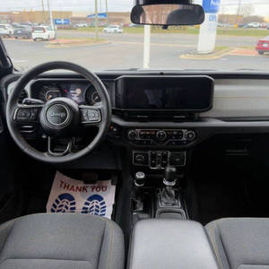 Jeep Gladiator Sport 2024 Usado en Excelentes Condiciones - Product Image 5
