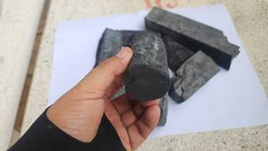 Briquette de charbon de bois blanc Binchotan Maitiew de premier choix fabriquée au Vietnam pour les barbecues et le narguilé au charbon de bois - Product Image 2