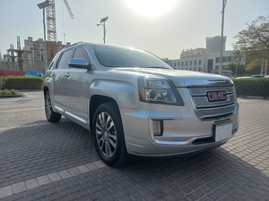 2017 GMC Terrain Denali 3.6L V6 Sièges en cuir à entraînement AWD d'occasion avec moteur turbo - Product Image 3