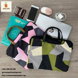 Sac d'ordinateur portable en polyester épais imperméable à motif à carreaux avec doublure résistante aux chocs - Product Image 5