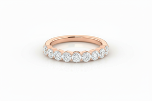 แหวนวันครบรอบเพชรรูปไข่ทองคำ 14K และเพชรธรรมชาติ 9 เม็ด |   เพชรทรงบริลเลียนต์ 0.53 กะรัต - Product Image 4