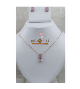 ชุดสร้อยคอทอง 18K สำหรับผู้หญิง ดีไซน์สวยงาม โทนสีโดดเด่น สะดุดตา ให้ลุคคลาสสิก จากอินเดีย - Product Image 6