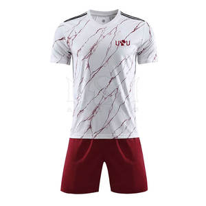 2025 Meilleure vente uniforme de football nouveau Design hommes combinaison de football Logo personnalisé uniforme de football pas cher - Product Image 1