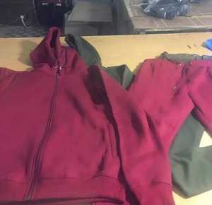 ชุดวอร์มฟิตเนส,ชุดวิ่งสำหรับผู้ชายชุดกีฬาสำหรับวิ่งไม่มีลาย - Product Image 1