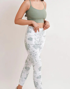 Conjunto de yoga de 2 piezas para mujer, de cintura alta, con leggings sublimados y top acanalado de cuello cuadrado, transpirable, sin costuras, de Spandex/Nylon. - Product Image 4
