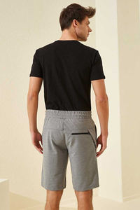 Pantalones Cortos Deportivos de 12 Pulgadas para Hombre, Diseño Holgado y Cómodo, Ideales para Baloncesto y Entrenamiento, por Debajo de la Rodilla - Product Image 3