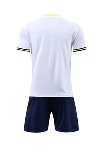 Survêtements de football personnalisés pour hommes, comprenant une gamme complète de vêtements d'extérieur, uniformes, maillot sublimé, maillot de football orange noir - Product Image 2