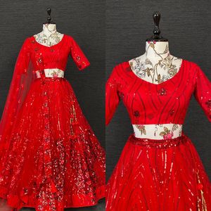 Lehenga เสื้อเบลาส์ผ้าตาข่ายปักเลื่อม,ดีไซน์ทันสมัยน่าดึงดูดพร้อมเสื้อ Dupatta และพู่สำหรับสุภาพสตรี - Product Image 6