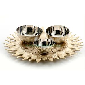 ชามสแตนเลสทรงกลมเคลือบเงาผลไม้และของขบเคี้ยวพร้อมแผ่นชุบอลูมิเนียมสีทอง - Product Image 1