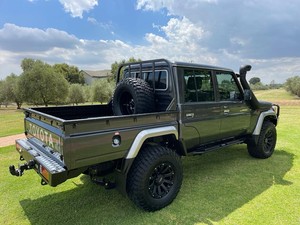 Sử dụng TOYOTA lannd Cruiser 79 Ba DIESEL Pickup 4.5L hộp số tay đôi cabin ánh sáng nội thất R18 lốp Turbo fwd vải <span class=keywords><strong>CL</strong></span> - Product Image 3