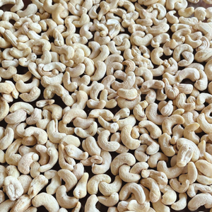 Nueces de Anacardo W180 W240 W320 Kaju Badam SANTIGO, Empaque Personalizado, Nueces de Anacardo Secas - Product Image 1