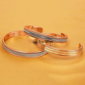 Pulseras de cobre hechas a mano puro para hombres y mujeres Joyería de bienestar de moda Regalo de lujo Calidad Premium de Tradebyd - Product Image 3