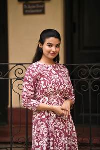 Vestido Midi de línea A para mujer Diseño sofisticado con tela Premium Ideal para oficina, fiestas y ropa elegante todos los días - Product Image 3