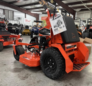 DISEÑADO PARA UN USO DURADERO, CONSTRUCCIÓN RESISTENTE, BAD BOY, REVOLT-SD CON PLATAFORMA DE CORTE DE ACERO REFORZADO - Product Image 5