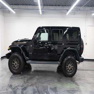 2024 Mejor Vendido Wrangler Technology Package Unlimited Rubicon 392 4WD Automático de 8 Velocidades SRT HEMI 6.4L V8 MDS Garantía Tapicería de Tela - Product Image 2