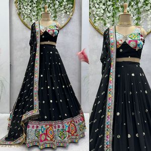 Nuevo diseño más vendido Foux Gorgette Womens Lehenga Choli para uso de regalo con trabajo de hilo disponible a precio asequible - Product Image 5