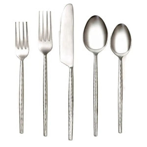 Ensemble de couverts en argent poli de qualité supérieure avec un design élégant parfait pour un usage domestique Décoration gastronomique et événementielle - Product Image 1