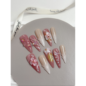 Uñas Postizas con Diseño Floral Elegante para un Estilo Sofisticado - Product Image 3