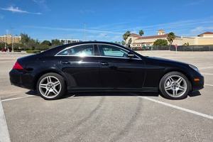 MERCEDES-BENZ CLS500 d'occasion 2006, conduite à gauche/droite - Product Image 4