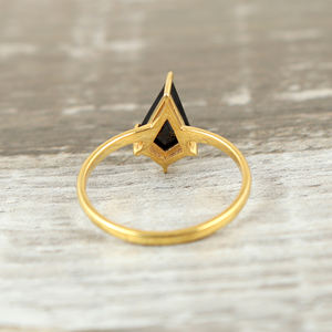 Anillo con Bisel de Ónix Negro Natural en Plata de Ley 925 |   Anillo de boda geométrico minimalista para mujer, venta al por mayor - Product Image 3