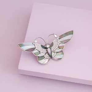 Broche de Moda con Cristales de Imitación y Perlas, Diseño de Diamantes con Patrón Numérico, de Aleación de Cobre Plateado, Ideal para Regalo de Fiesta - Product Image 1
