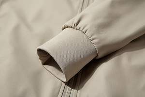 Veste coupe-vent légère unisexe à capuche avec motif uni pour les activités de plein air - Product Image 6