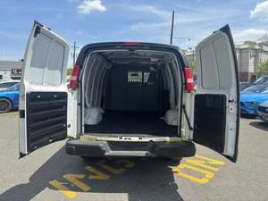 รถเชฟโรเลต เอ็กซ์เพรส คาร์โก้ 2500 ขับเคลื่อนล้อหลัง ปี 2021 มือสอง พวงมาลัยซ้าย/ขวา - Product Image 2