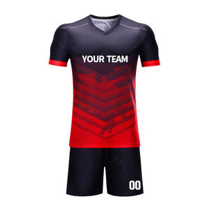 Ensemble de vêtements de sport de football personnalisés pour hommes, haute qualité, nouveau design de sublimation, uniforme de maillot de football personnalisable - Product Image 4