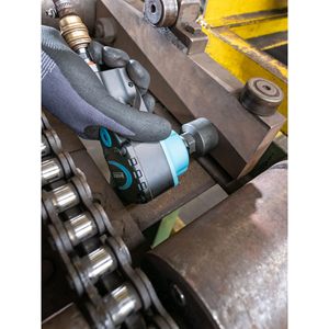 Llave de Impacto de Alto Rendimiento 550 Nm Máx. Torquímetro de liberación con mecanismo de impacto de doble martillo, accionamiento cuadrado de 12.5 mm y 1/2 pulgada, OEM - Product Image 1