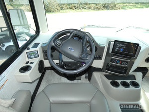 Nouveau 2025 T-h-o-r Motor C-o-a-c-h Wi-n-d-s-p-o-r-t 35M Camion de camping de luxe - Capacité 4-6 personnes - Véhicule à émissions Euro 6 - Product Image 3