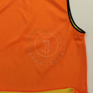 Chalecos de Fútbol para Adultos con Logotipo Personalizado de Diseño Nuevo y Alta Calidad al por Mayor, Chaleco de Entrenamiento de Fútbol, Servicio OEM, 100% Poliéster de Secado Rápido - Product Image 6