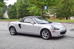 Toyota MR2 Spyder d'occasion à bas prix, modèle 2001, à vendre - Product Image 4