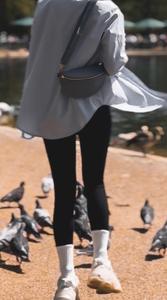 Sac bandoulière et sac banane en cuir véritable italien fait main avec fermeture éclair - Product Image 6