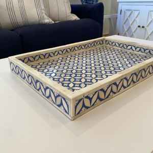 Plateau rond en bois fait main léger pour la décoration de la maison, style antique et moderne - Product Image 2