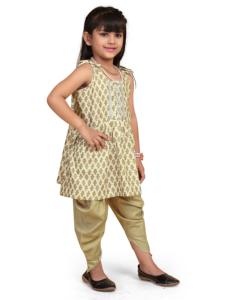 Ensemble d'habits pour filles Shoryam Fashion, moderne, entièrement cousu, imprimé numérique, Kurti orné, Diwali, mariages, fêtes, export - Product Image 3