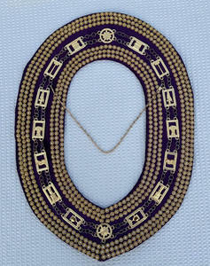 Collier de chaîne de Grande Loge vintage maçonnique, rectangulaire, plaqué or, en tissu de velours avec dos violet, haute qualité - Product Image 2