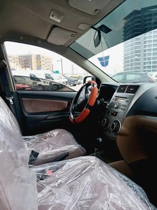 EXCELLENT ÉTAT 2017 TO-YO-TA AV-AN-ZA TRANSMISSION AUTOMATIQUE 4 CYLINDRES SIÈGES EN CUIR - Product Image 4