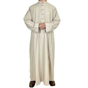 Thobe / Thawb traditionnel pour hommes, vêtements islamiques de haute qualité, de style arabe jubbah moderne, confortables et élégants pour le quotidien - Product Image 4