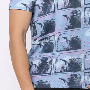T-shirt élégant personnalisé avec impression par sublimation en tissu léger et décontracté avec col rond pour homme - Product Image 3
