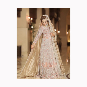 Nuevo diseñador Heavy Georgette 9MM Lehenga Choli con Dupatta Bollywood Style Impresión dibujada a mano para la venta - Product Image 2