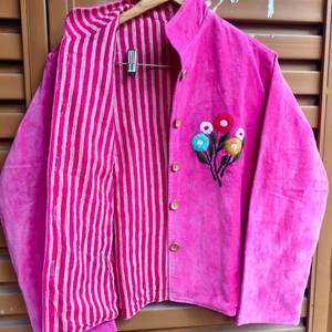 Chaqueta de terciopelo Suzani hecha a mano, abrigo floral bordado, chaquetas de terciopelo de colores para unisex. - Product Image 1